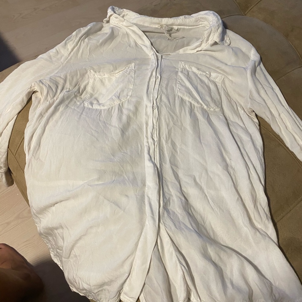 BLL white button down top